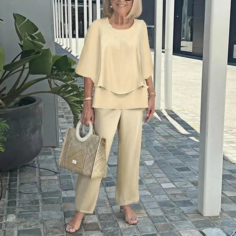 Perpetua – Stylowy dwuczęściowy komplet z nadrukiem